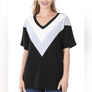Zenana Outfitters Black, White, and Gray V-Neck Blouse